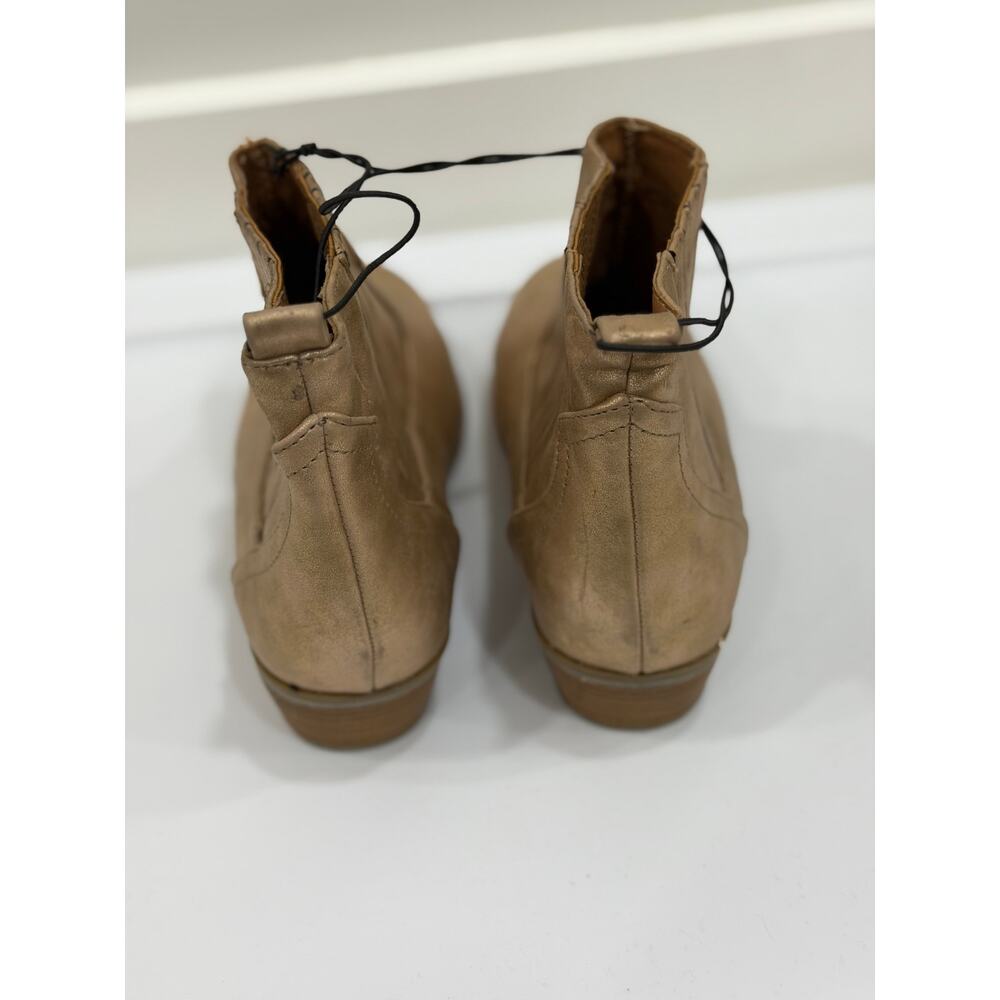 Universal Thread Shimmer Booties Size 7.5W - Picture 4 of 9